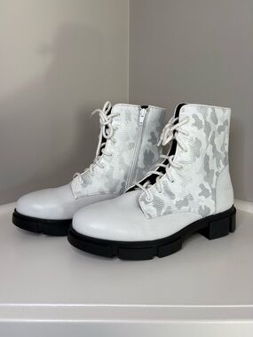 BOS & CO Luck Boot Ankle Lace Up White Silver Camo